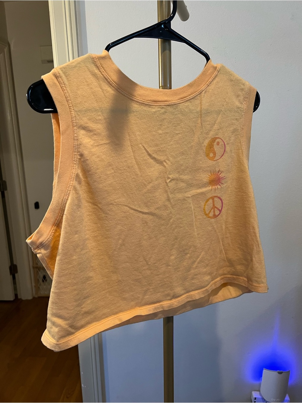Spiritual Gangster Peach Graphic Cropped Tank